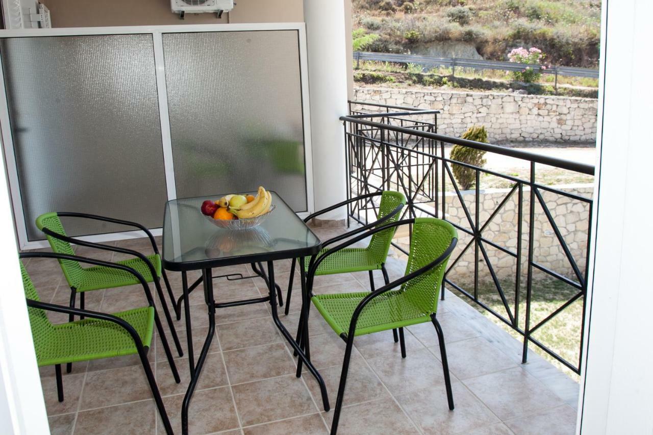 Maspali Apartments Lixouri Luaran gambar